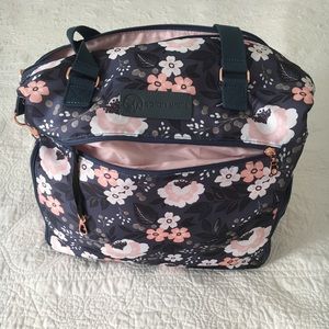 Sarah Wells pump bag, cooler cube